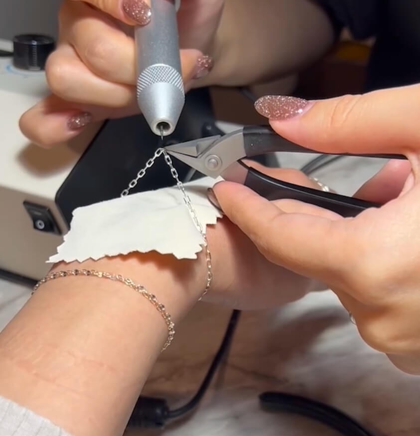 パーマネントジュエリー